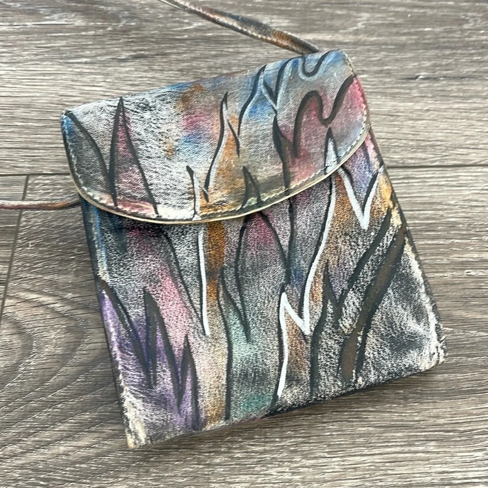 BOTARY hand painted genuine leather crossbody with outside “kiss” coin purse